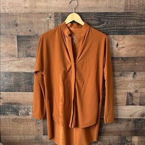 ADAY Something Borrowed Shirt | Wrinkle Resistant Travel Blouse | Size S